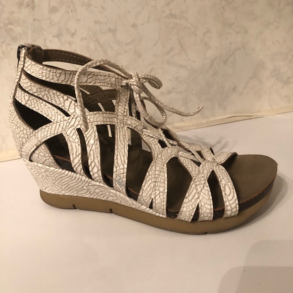 Clark’s wedges - Picture 1 of 4